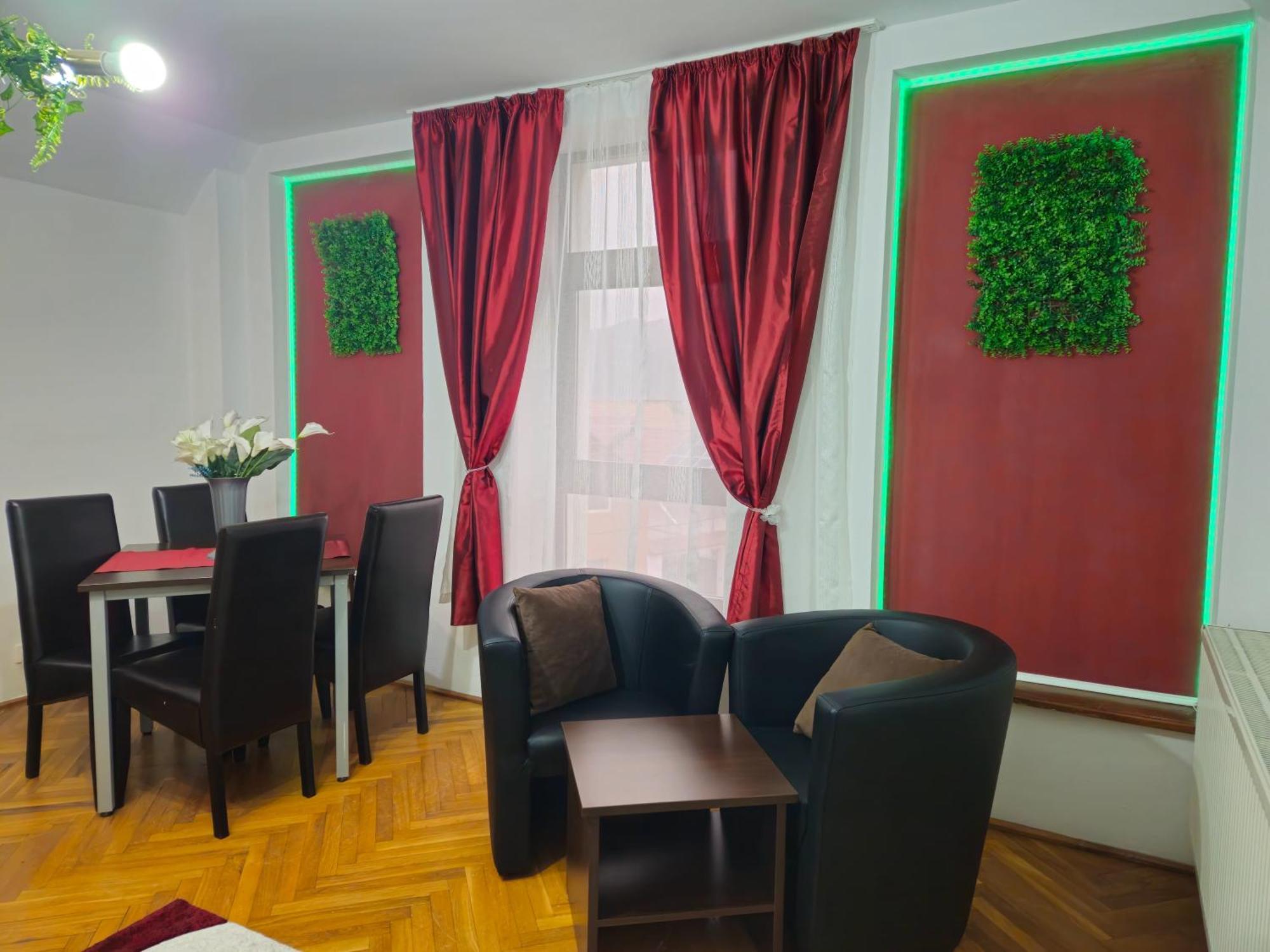 Apartment Zarnesti City Centre Vmp Free Parking Экстерьер фото