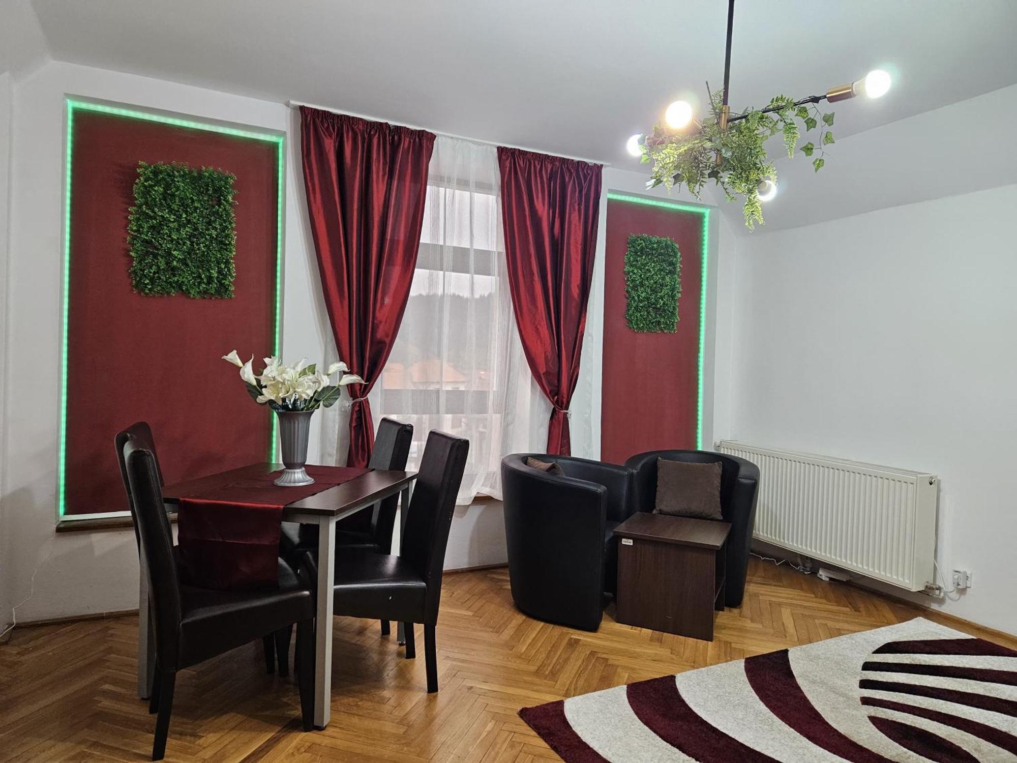Apartment Zarnesti City Centre Vmp Free Parking Экстерьер фото