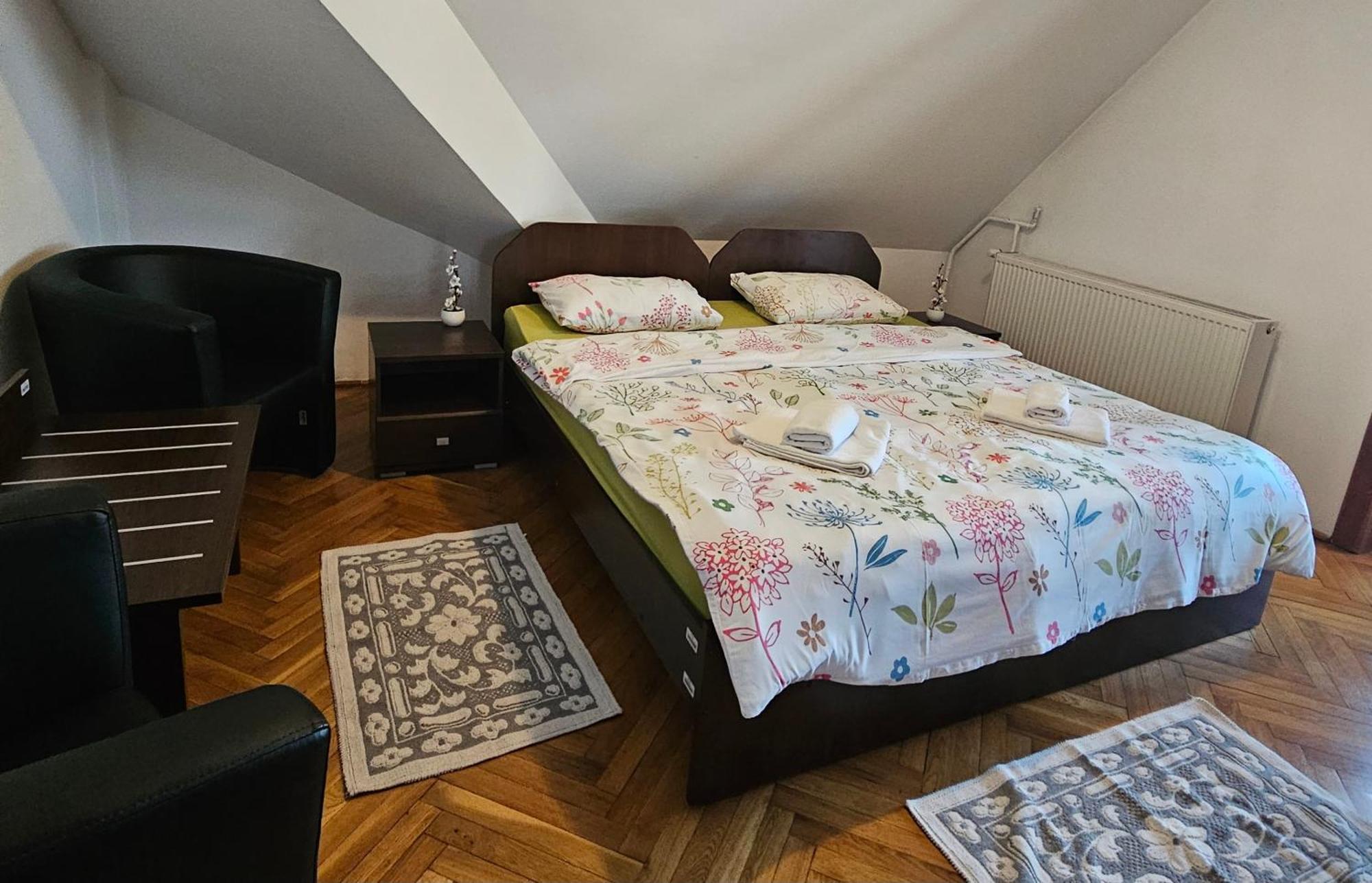 Apartment Zarnesti City Centre Vmp Free Parking Номер фото