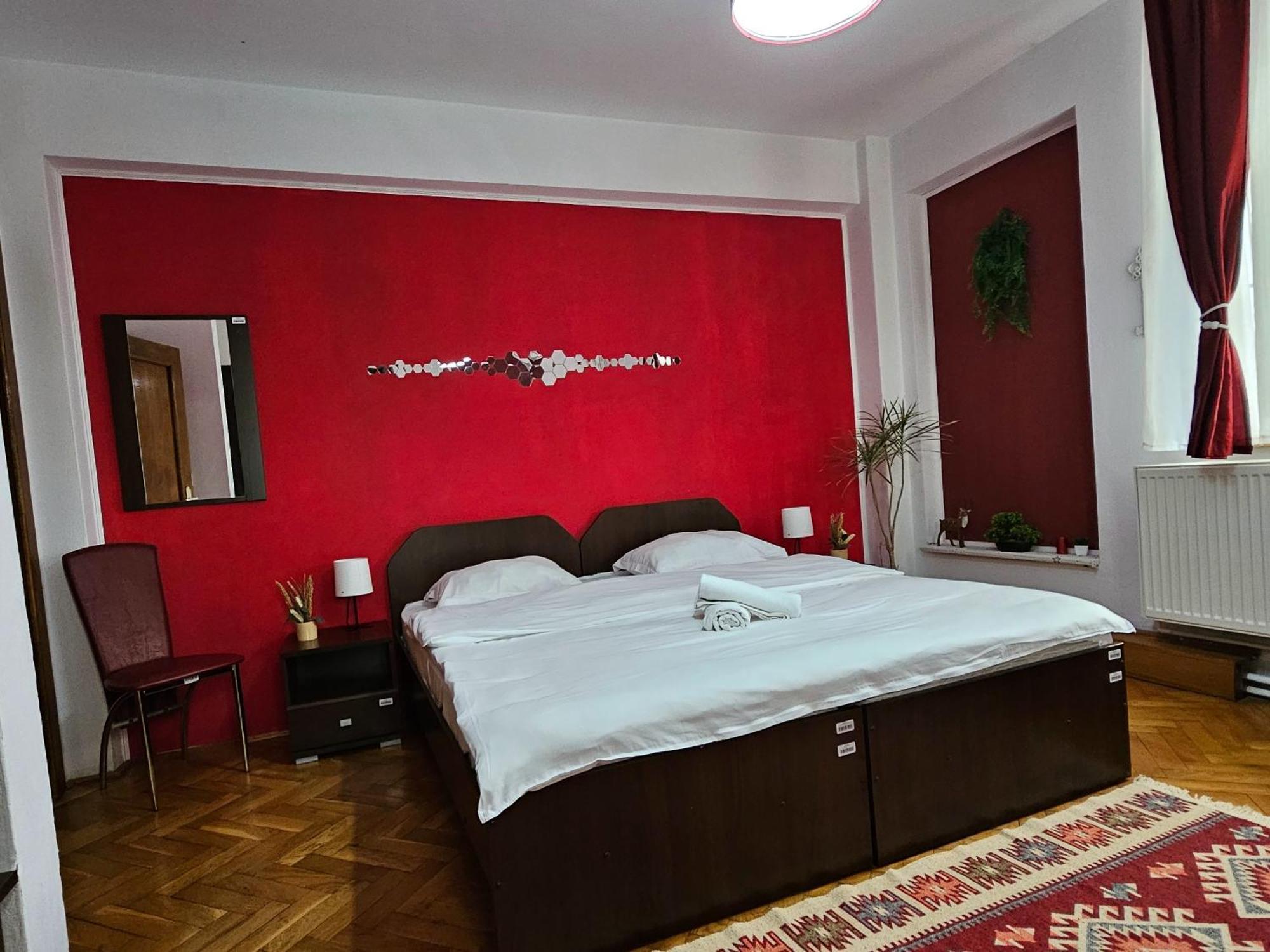 Apartment Zarnesti City Centre Vmp Free Parking Экстерьер фото